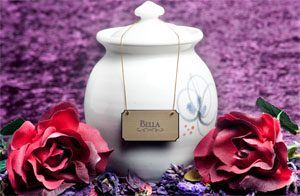 pic_white_stoneware_urn